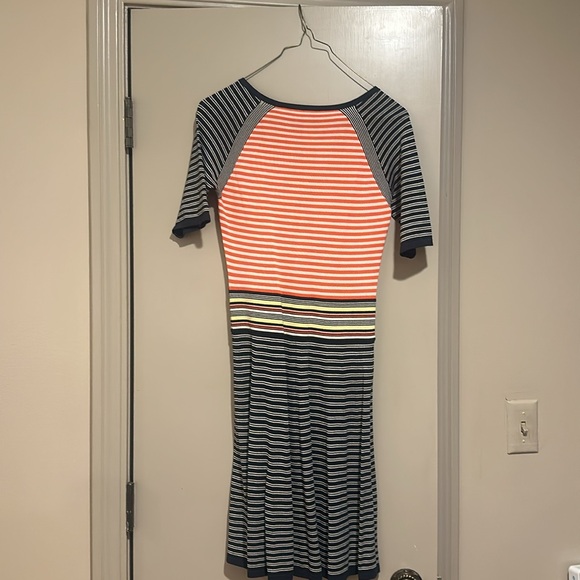 Trina Turk knit orange and navy and yellow dress - Picture 3 of 3